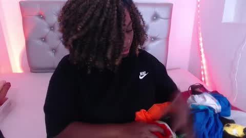 LINA  online show from 09/28/25, 03:34