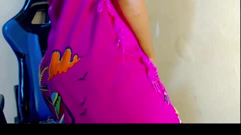 EBONY PETITE online show from 02/09/25, 12:41