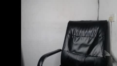 Snapshot of ebony_petitegirl chatting on 04/10/26, 08:46 Lilly online show from 04/10/26, 08:46