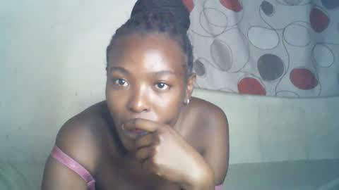 Snapshot of ebony_phoenix12 chatting on 10/17/25, 12:58 ebony_phoenix12 online show from 10/17/25, 12:58