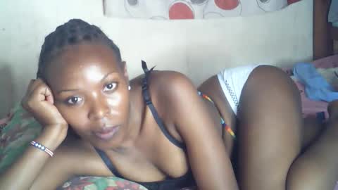 Snapshot of ebony_phoenix12 chatting on 11/07/25, 09:09 ebony_phoenix12 online show from 11/07/25, 09:09