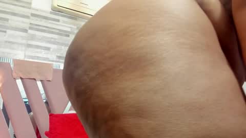 Snapshot of ebony_priincess chatting on 03/22/26, 02:04 Valery online show from 03/22/26, 02:04