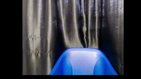 Queen online show from 11/14/25, 01:21