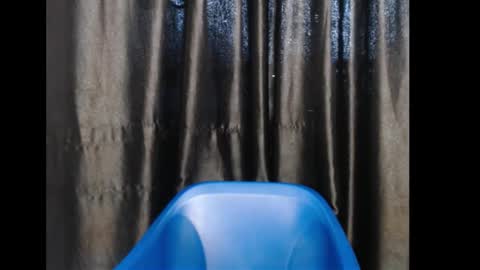 Queen online show from 02/01/26, 08:13