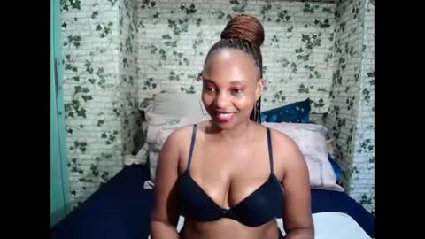Snapshot of ebony_seduction00 chatting on 06/08/26, 06:03 ebony_seduction00 online show from 06/08/26, 06:03