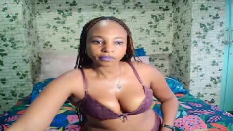 Snapshot of ebony_seduction00 chatting on 06/15/26, 05:53 ebony_seduction00 online show from 06/15/26, 05:53