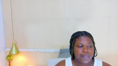 Snapshot of ebony_sugar_mommy chatting on 06/10/26, 02:23 MILENA online show from 06/10/26, 02:23