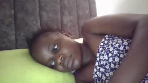 Snapshot of ebony_tasha chatting on 03/16/26, 05:02 tasha online show from 03/16/26, 05:02