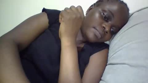 Snapshot of ebony_tasha chatting on 03/27/26, 10:20 tasha online show from 03/27/26, 10:20