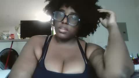 Snapshot of ebonybigtitqueen1 chatting on 10/06/25, 04:26 ebonybigtitqueen1 online show from 10/06/25, 04:26