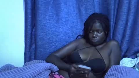 Snapshot of ebonybloom01 chatting on 09/26/25, 02:59 ebonybloom01 online show from 09/26/25, 02:59