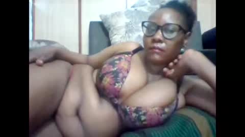 Snapshot of ebonybussy chatting on 01/14/25, 10:34 MAMITO online show from 01/14/25, 10:34
