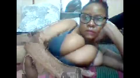 Snapshot of ebonybussy chatting on 02/16/25, 11:38 MAMITO online show from 02/16/25, 11:38