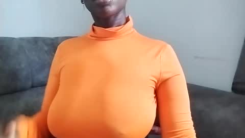 Ebony Melanie online show from 02/16/25, 01:27