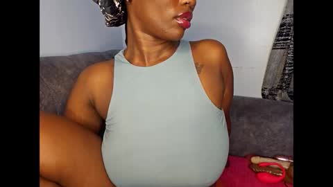 Ebony Melanie online show from 10/11/25, 11:14