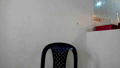   online show from 11/05/25, 10:10