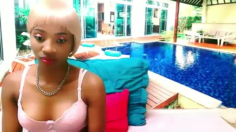 Snapshot of ebonycreamy69 chatting on 02/12/25, 10:04 Nova online show from 02/12/25, 10:04