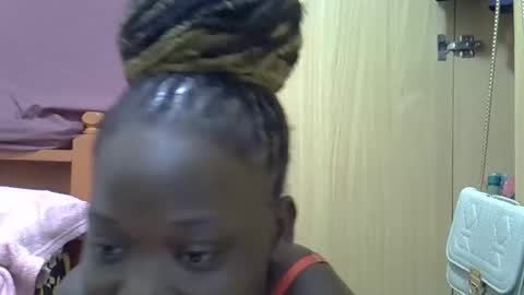 ebonydora online show from 11/11/25, 12:27
