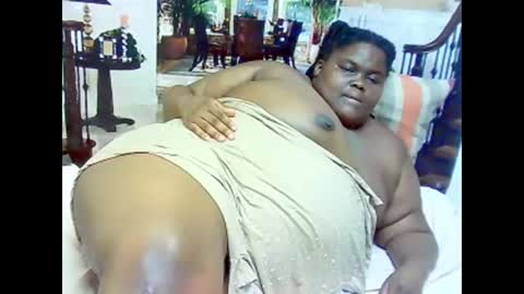 ebonyhotbuns4u2luv online show from 02/26/25, 06:54