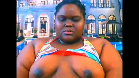 ebonyhotbuns4u2luv online show from 05/05/26, 05:26