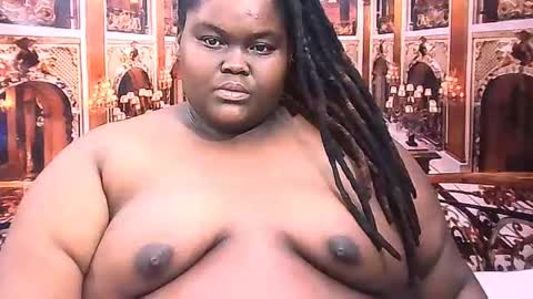 Snapshot of ebonyhotbuns4u2luv chatting on 06/18/26, 09:19 ebonyhotbuns4u2luv online show from 06/18/26, 09:19