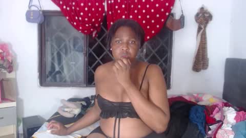 Snapshot of ebonyjdore chatting on 02/10/25, 03:24 rosmary online show from 02/10/25, 03:24