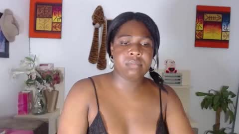 Snapshot of ebonyjdore chatting on 03/01/25, 12:50 rosmary online show from 03/01/25, 12:50