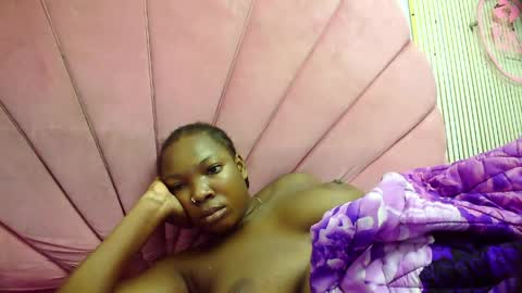 Snapshot of ebonykissxx chatting on 05/28/26, 11:35 ebonykissxx online show from 05/28/26, 11:35