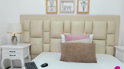 Snapshot of ebonyludovica chatting on 10/12/25, 03:38 Ludovica online show from 10/12/25, 03:38