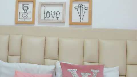 Snapshot of ebonyludovica chatting on 12/05/25, 03:26 Ludovica online show from 12/05/25, 03:26