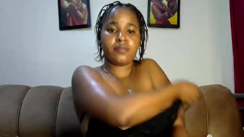 Snapshot of ebonyluna229320 chatting on 02/01/25, 06:40 i am clara online show from 02/01/25, 06:40