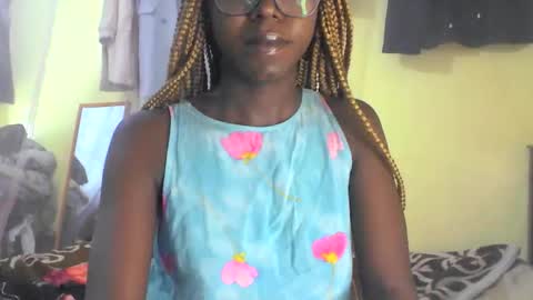 Ebonymuse2 online show from 04/06/26, 04:57