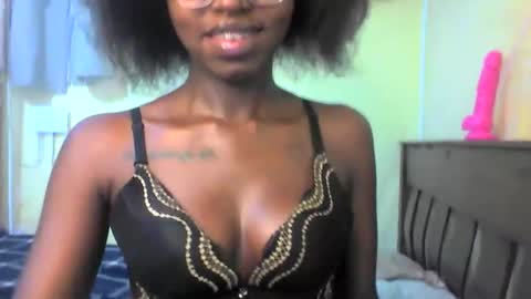 Ebonymuse2 online show from 05/13/26, 12:08
