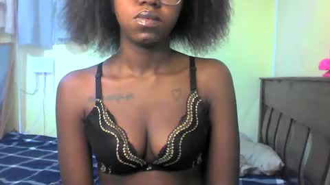 Ebonymuse2 online show from 05/14/26, 10:16