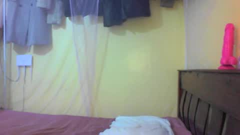 Ebonymuse2 online show from 05/27/26, 08:55