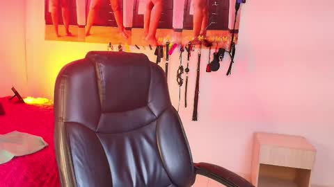 Carmen online show from 12/05/25, 03:15