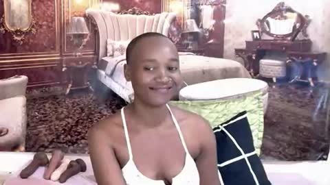 Snapshot of ebonyolive69 chatting on 06/19/26, 07:39 Cindy online show from 06/19/26, 07:39