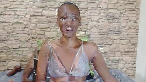 Snapshot of ebonyolive69 chatting on 07/12/26, 05:42 Cindy online show from 07/12/26, 05:42