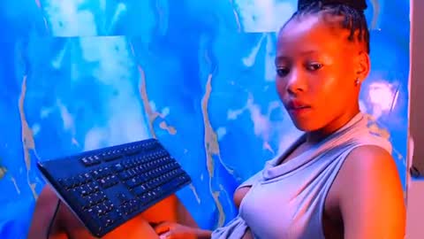 Snapshot of ebonypretty69 chatting on 12/04/25, 06:44 ebonypretty69 online show from 12/04/25, 06:44