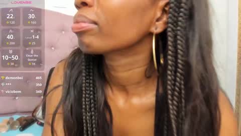 Snapshot of ebonyprolapse chatting on 09/14/25, 03:49 Ebony Prolapse online show from 09/14/25, 03:49