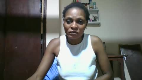 Snapshot of ebonyqueen4 chatting on 04/15/26, 07:37 JACKLINE online show from 04/15/26, 07:37