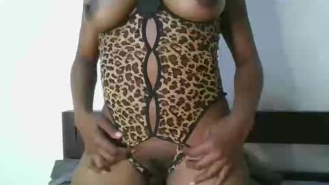 ebonyslut09 online show from 02/28/26, 08:43