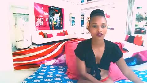 Snapshot of ebonystarlite1 chatting on 02/17/25, 06:26 Candy online show from 02/17/25, 06:26