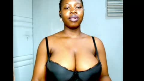 Loveth online show from 05/25/26, 08:09