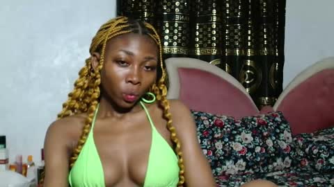 Snapshot of ebonyxxbabe chatting on 06/08/26, 12:03 ebonyxxbabe online show from 06/08/26, 12:03