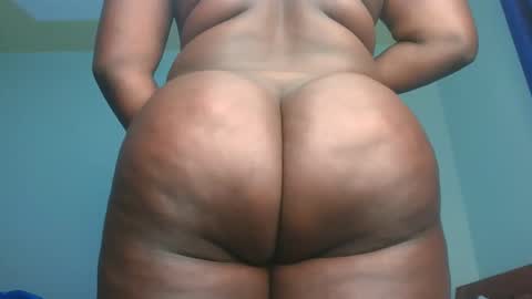 Snapshot of ebootye chatting on 12/18/25, 10:43 ebootye online show from 12/18/25, 10:43