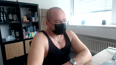 Echo online show from 10/12/25, 01:54