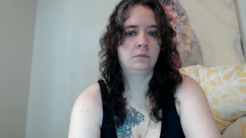 Snapshot of echosol17 chatting on 03/04/25, 05:45 Weird Echo online show from 03/04/25, 05:45