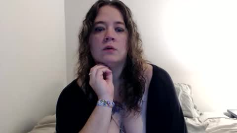 Snapshot of echosol17 chatting on 10/30/25, 10:32 Weird Echo online show from 10/30/25, 10:32