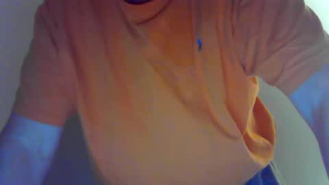 Snapshot of ed5189 chatting on 11/23/25, 11:15 ed5189 online show from 11/23/25, 11:15